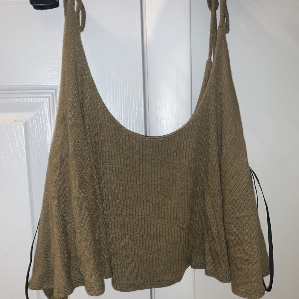Forever 21 Flowy green crop top